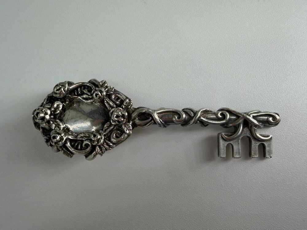 Andrea Barnett 1993 Sterling Silver Rose Floral Key Brooch Scarf Clip 17.7g